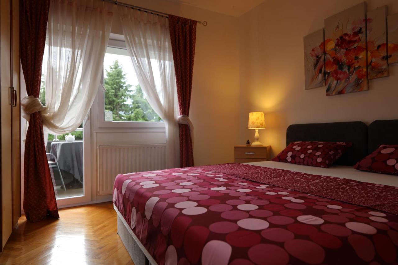 Apartment Cvjetna Fiume Esterno foto