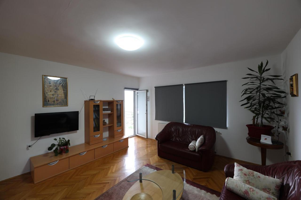 Apartment Cvjetna Fiume Esterno foto