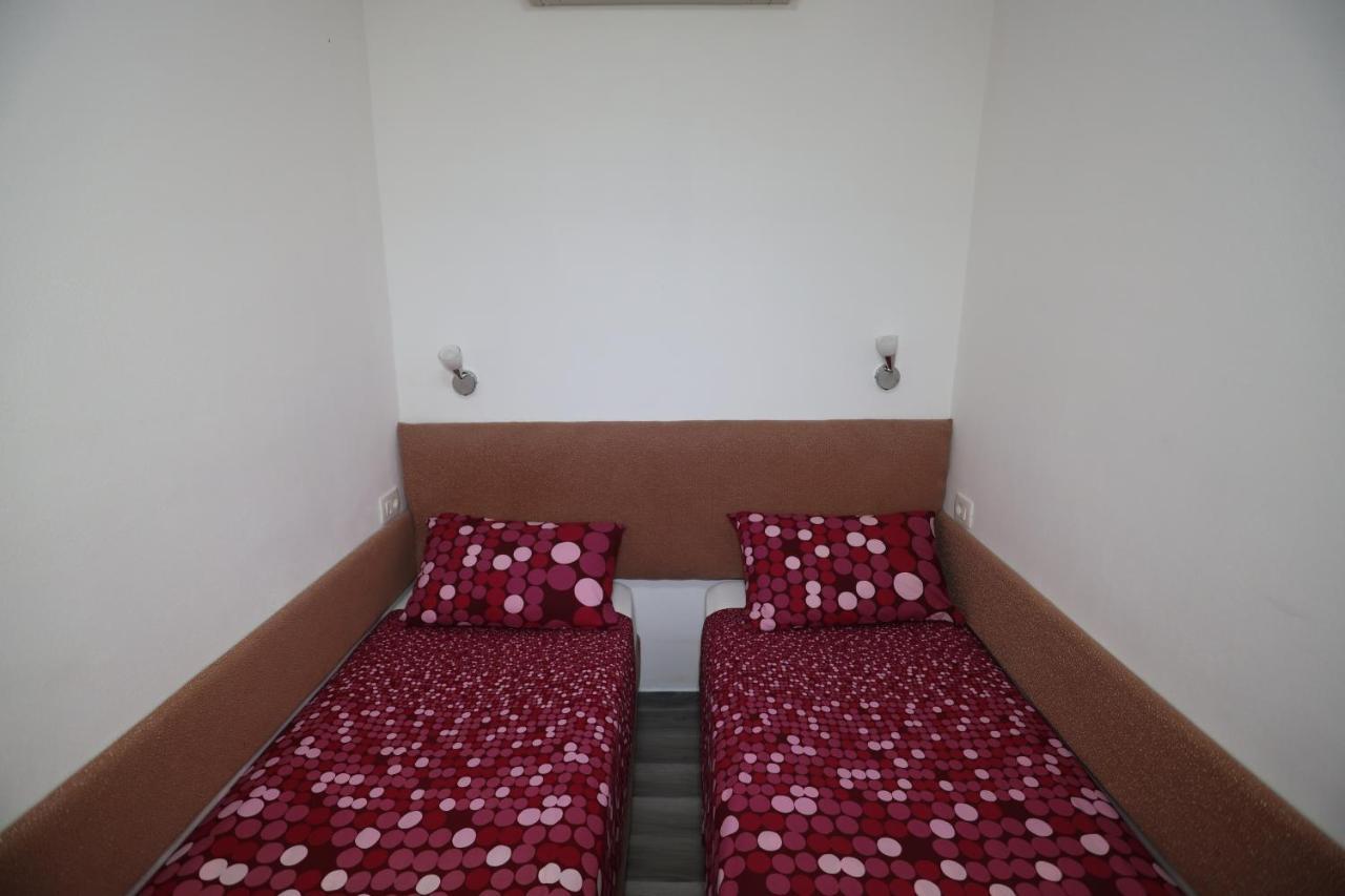 Apartment Cvjetna Fiume Esterno foto