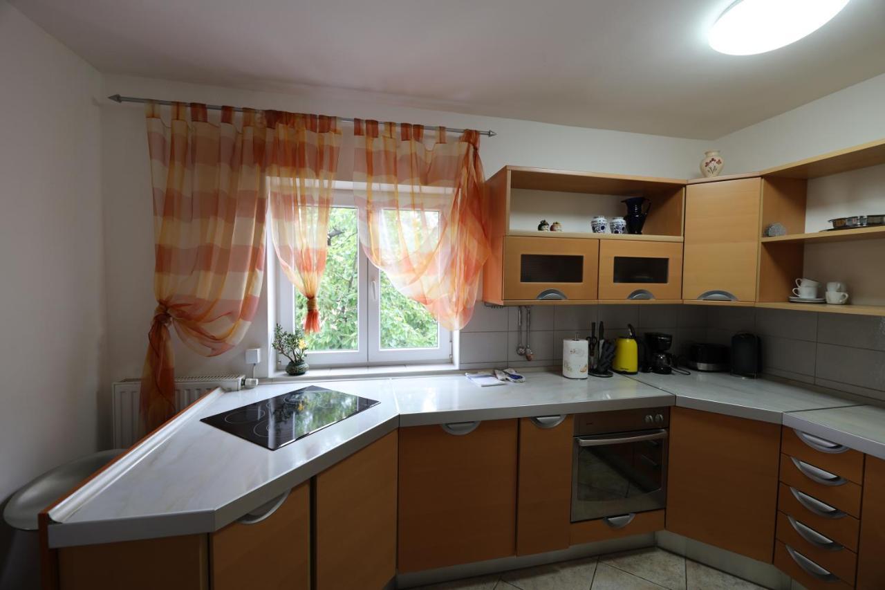 Apartment Cvjetna Fiume Esterno foto