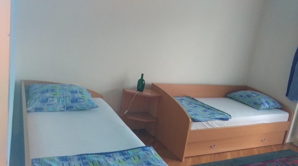 Apartment Cvjetna Fiume Esterno foto