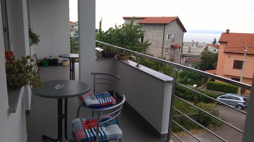 Apartment Cvjetna Fiume Esterno foto