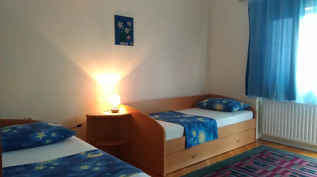 Apartment Cvjetna Fiume Esterno foto